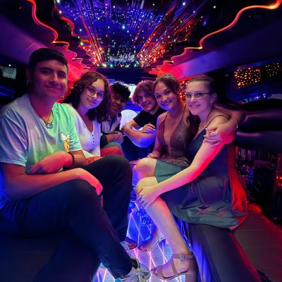 Experience-Prom-Night-Like-Never-Before-with-United-Top-Limo